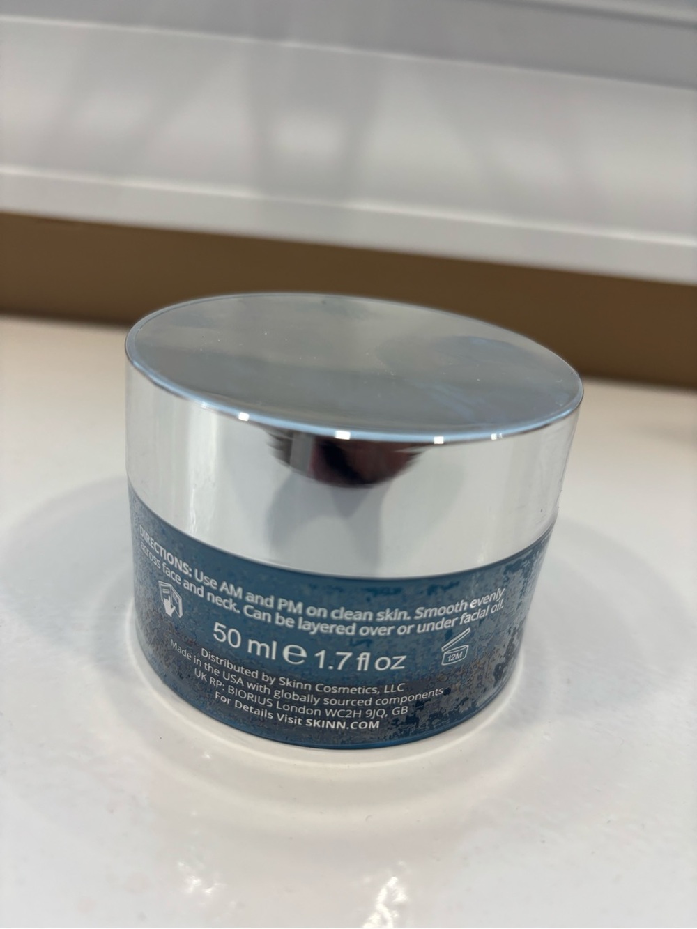SKINN Divine Elixir Hydrating Algae Gel Cream - Blue & Silver - Picture 2 of 3
